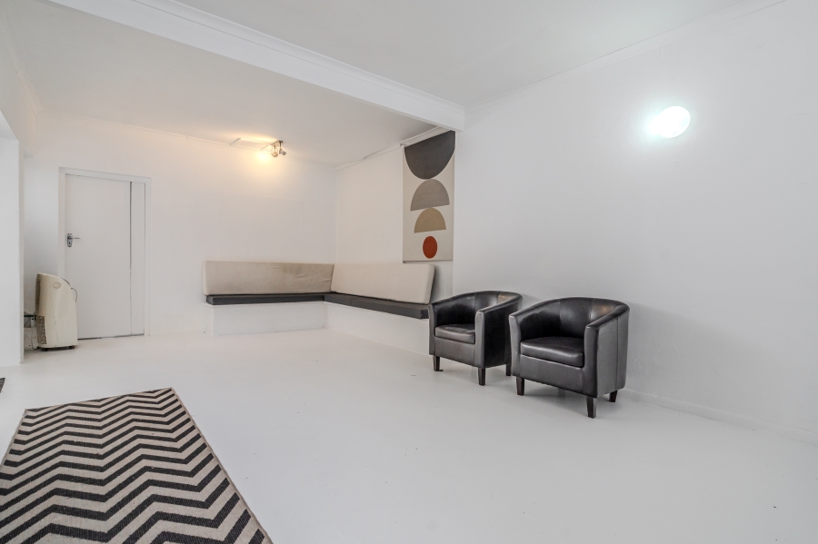 1 Bedroom Property for Sale in Gardens Western Cape